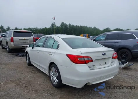 2015 Subaru Legacy 2.5I z USA, uszkodzony, nr VIN 4S3BNBA69F3055109